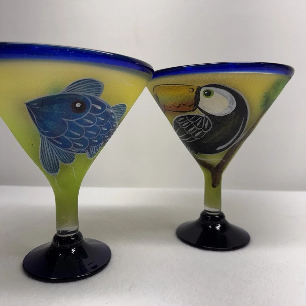 Unbranded Tropical‎ Martini Glasses Set of 2 Yellow Blue Fish Toucan Summer Tiki